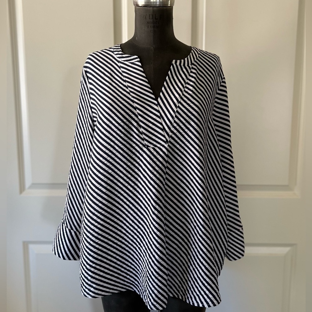 Liz Claiborne L Stripe Tunic Blouse Ecovero Rayon Notch V Neck Top